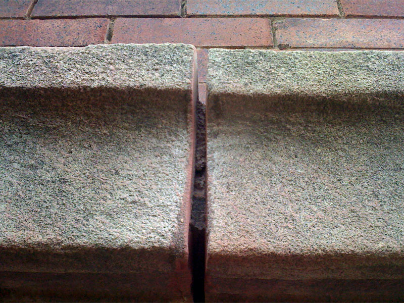 grinding_tuckpointing_roscoe_2.JPG